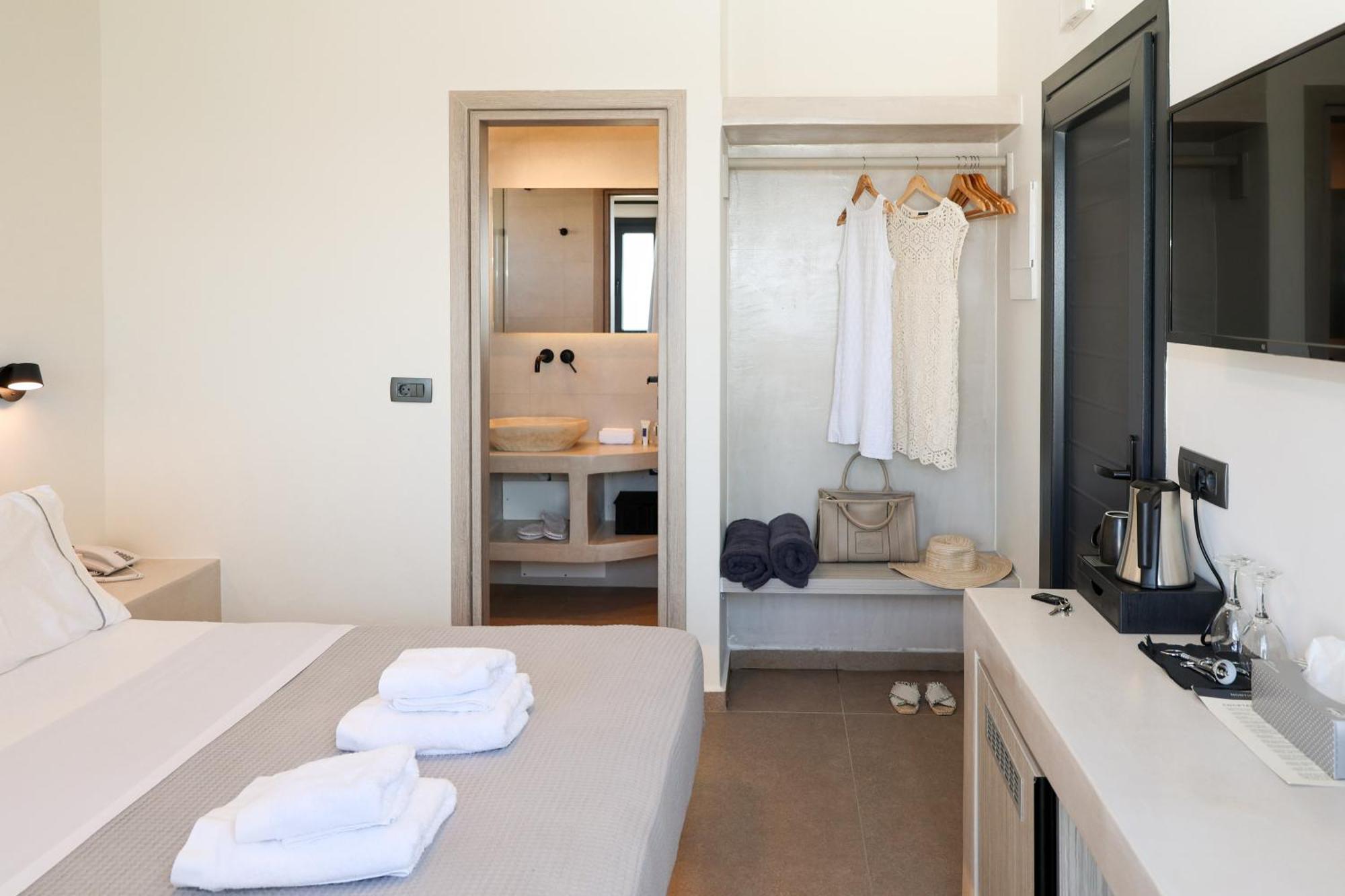 North Wind Luxury Suites Oía Exterior foto